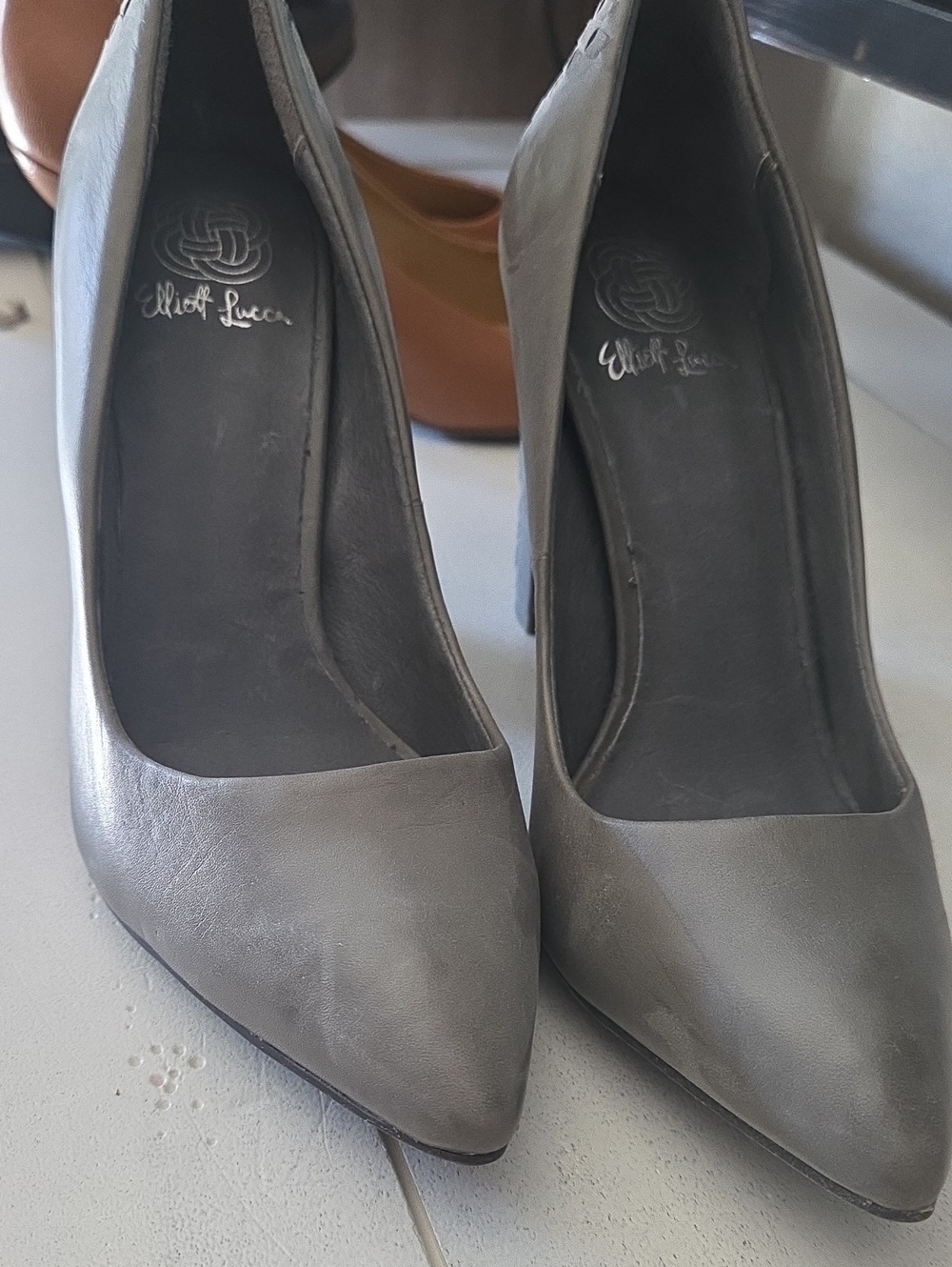 Elliott Lucca Classic Women's Pointed Toe Block Heel Pumps - Gray - Picture 2 of 3